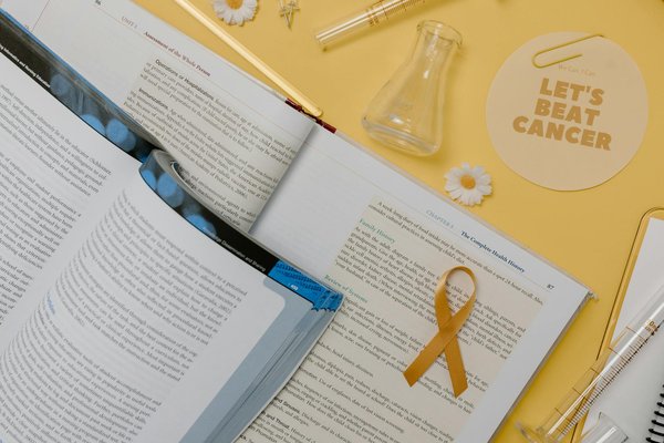 Les Héros Invisibles : L'Importance Vitale des Aidants Naturels dans le Parcours Hospitalier d'un Être Cher